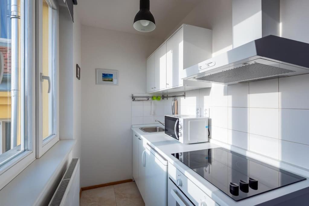 Sunny Safron Apartment Praga Zewnętrze zdjęcie